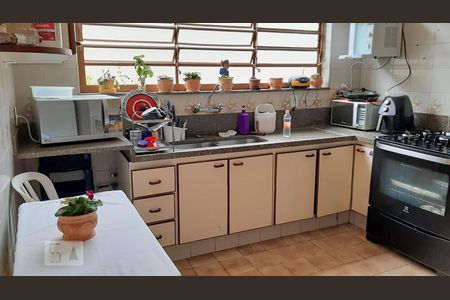 Casa à venda com 250m², 3 quartos e 4 vagasCozinha