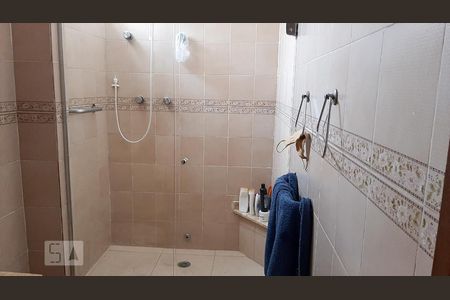 Casa à venda com 250m², 3 quartos e 4 vagasBanheiro