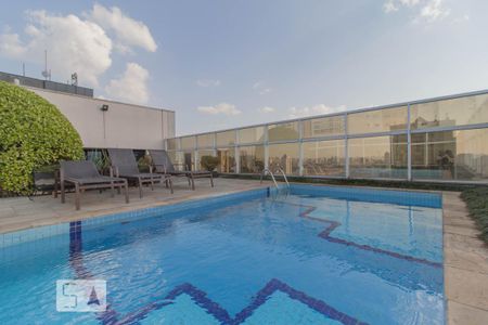 Studio para alugar com 30m², 1 quarto e 1 vaga Studio para alugar com 30m², 1 quarto e 1 vagaPiscina