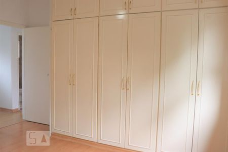 Casa à venda com 250m², 4 quartos e 3 vagasQuarto 2