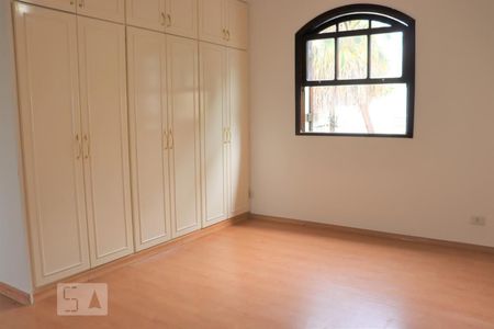 Casa à venda com 250m², 4 quartos e 3 vagasQuarto 2