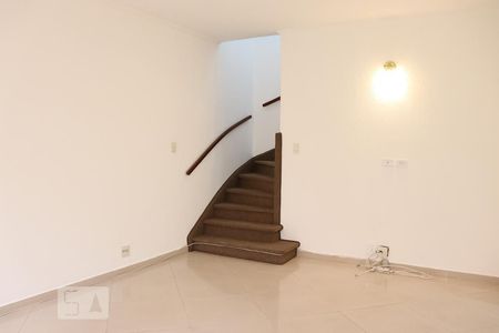 Sala 1 de casa à venda com 4 quartos, 250m² em Mirandópolis, São Paulo