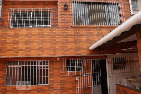 Casa à venda com 250m², 4 quartos e 3 vagasFachada