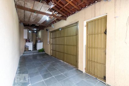 Casa para alugar com 300m², 3 quartos e 4 vagasGaragem superior e quintal