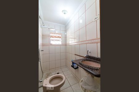 Casa para alugar com 300m², 3 quartos e 4 vagasBanheiro quarto 1 suíte