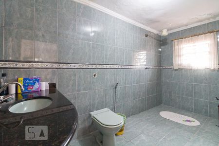 Casa para alugar com 300m², 3 quartos e 4 vagasBanheiro quarto 3 suíte