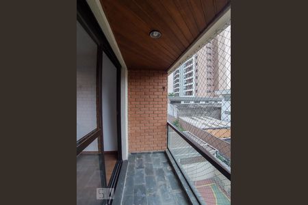 Apartamento para alugar com 95m², 2 quartos e 1 vagaVaranda