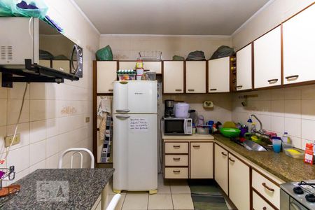 Casa à venda com 215m², 3 quartos e 2 vagasCozinha