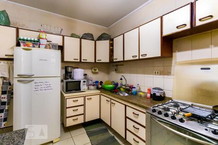 Casa à venda com 215m², 3 quartos e 2 vagasCozinha