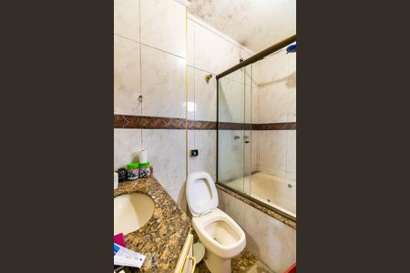 Casa à venda com 215m², 3 quartos e 2 vagasBanheiro da Suíte 3