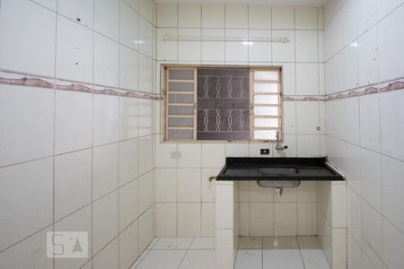 Cozinha de casa para alugar com 1 quarto, 45m² em Cidade Domitila, São Paulo