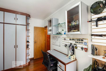 Apartamento à venda com 150m², 4 quartos e 2 vagasQuarto 2