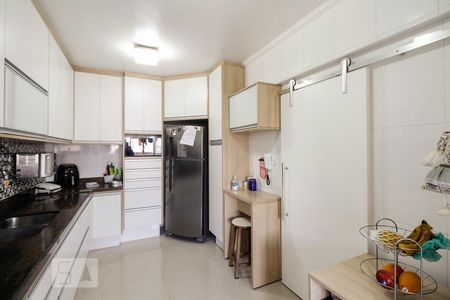 Apartamento à venda com 150m², 4 quartos e 2 vagasCozinha 