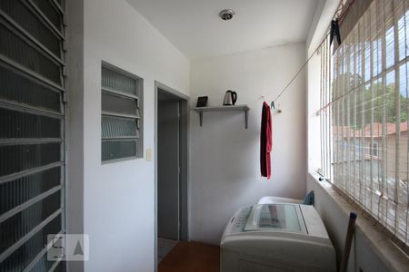 Casa de condomínio para alugar com 200m², 3 quartos e sem vagaÁrea de Serviço
