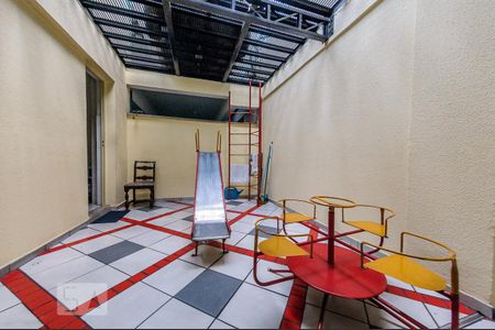 Apartamento para alugar com 63m², 1 quarto e 1 vaga Apartamento para alugar com 63m², 1 quarto e 1 vagaÁrea comum - Playground