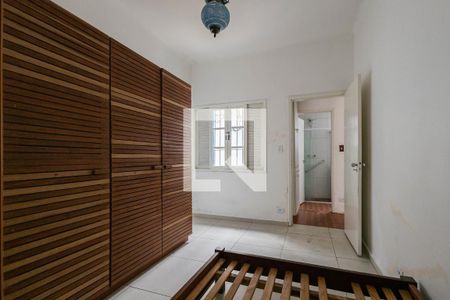 Quarto 2 de casa para alugar com 3 quartos, 150m² em Pinheiros, São Paulo