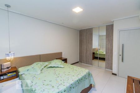 Casa à venda com 400m², 3 quartos e 3 vagasSuíte 2