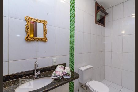 Banheiro da Suíte 1 de casa à venda com 4 quartos, 400m² em Heliópolis, Belo Horizonte