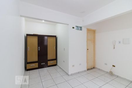 Sala e quarto de kitnet/studio para alugar com 1 quarto, 21m² em Jardim Dourado, Guarulhos