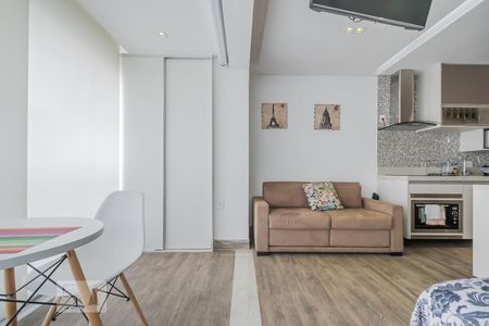Varanda  de kitnet/studio para alugar com 1 quarto, 32m² em Brooklin Paulista, São Paulo