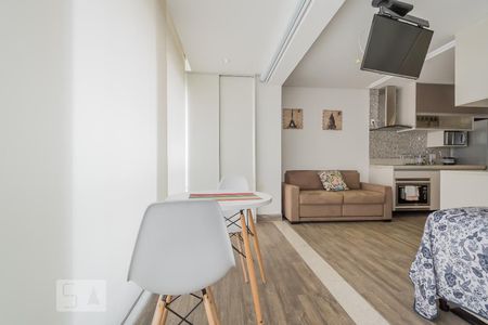 Varanda  de kitnet/studio para alugar com 1 quarto, 32m² em Brooklin Paulista, São Paulo