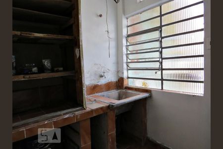 Casa à venda com 100m², 2 quartos e sem vagaDetalhe da area de serviço