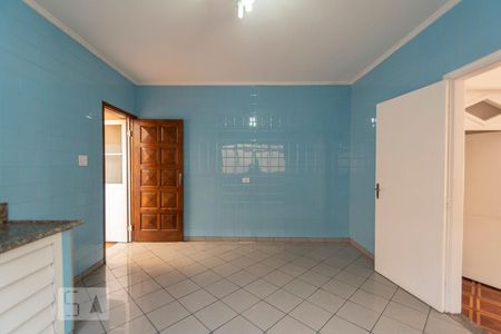 Casa para alugar com 300m², 5 quartos e 2 vagasCozinha
