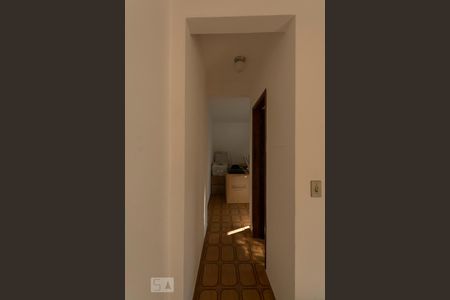 Casa para alugar com 300m², 5 quartos e 2 vagasCorredor