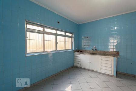 Casa para alugar com 300m², 5 quartos e 2 vagasCozinha