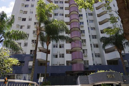 Apartamento para alugar com 71m², 2 quartos e 1 vagaFachada