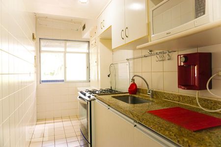 Apartamento para alugar com 71m², 2 quartos e 1 vagaCozinha e Área de Serviço