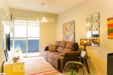 Sala de apartamento para alugar com 2 quartos, 71m² em Barra da Tijuca, Rio de Janeiro