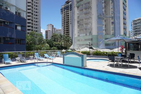 Apartamento para alugar com 71m², 2 quartos e 1 vagaÁrea comum - Piscina