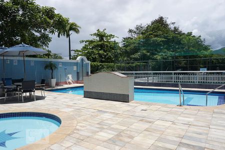 Apartamento para alugar com 71m², 2 quartos e 1 vagaÁrea comum - Piscina
