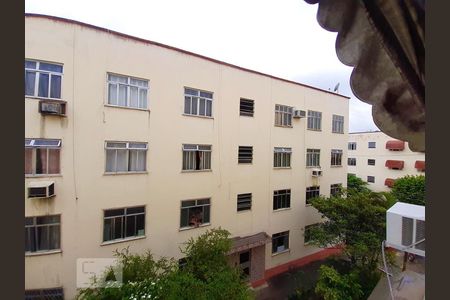 Vista de apartamento à venda com 2 quartos, 50m² em Inhauma, Rio de Janeiro