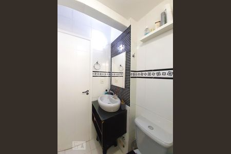 Apartamento à venda com 50m², 2 quartos e 1 vagaBanheiro Social