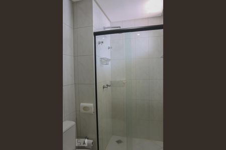 Banheiro de apartamento para alugar com 1 quarto, 44m² em Asa Norte, Brasília