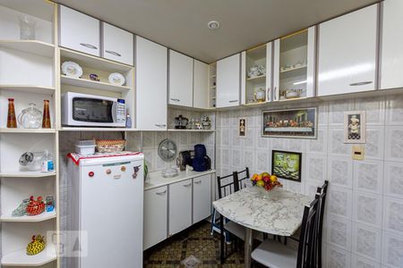 Apartamento à venda com 100m², 4 quartos e sem vagaCozinha 