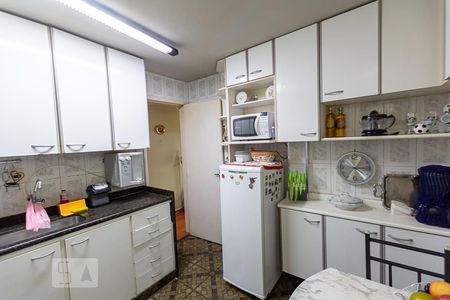Apartamento à venda com 100m², 4 quartos e sem vagaCozinha 