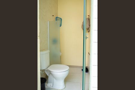 Casa à venda com 180m², 3 quartos e 2 vagas Casa à venda com 180m², 3 quartos e 2 vagasBanheiro Terraço