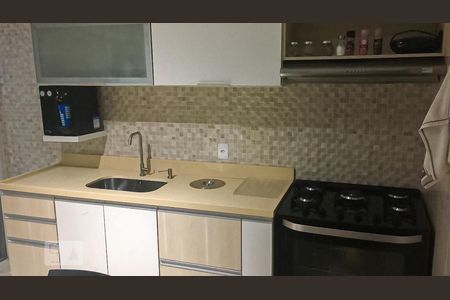 Casa à venda com 180m², 3 quartos e 2 vagas Casa à venda com 180m², 3 quartos e 2 vagasCozinha