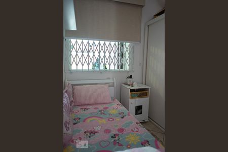 Casa à venda com 180m², 3 quartos e 2 vagas Casa à venda com 180m², 3 quartos e 2 vagasQuarto 2