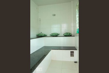 Casa à venda com 180m², 3 quartos e 2 vagas Casa à venda com 180m², 3 quartos e 2 vagasSauna