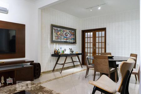 Sala de casa à venda com 3 quartos, 180m² em Vila da Penha, Rio de Janeiro