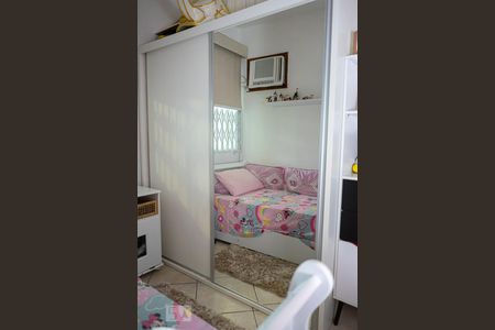 Casa à venda com 180m², 3 quartos e 2 vagas Casa à venda com 180m², 3 quartos e 2 vagasQuarto 2