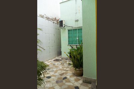 Casa à venda com 180m², 3 quartos e 2 vagas Casa à venda com 180m², 3 quartos e 2 vagasAcesso ao Terraço