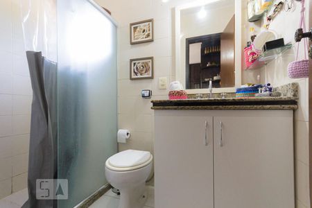 Casa à venda com 280m², 4 quartos e 6 vagas Casa à venda com 280m², 4 quartos e 6 vagasBanheiro Quarto 3 - Suíte