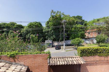Casa à venda com 280m², 4 quartos e 6 vagas Casa à venda com 280m², 4 quartos e 6 vagasVaranda Quarto 1 e Quarto 2