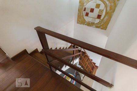 Escada (2º andar) de casa à venda com 4 quartos, 280m² em Tanque, Rio de Janeiro