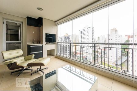 Sacada 1 da Sala de apartamento para alugar com 4 quartos, 164m² em Cambuí, Campinas